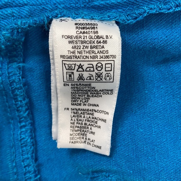 Forever 21 Premium Denim with Rolled Cuff, Size 31 - Picture 7 of 14